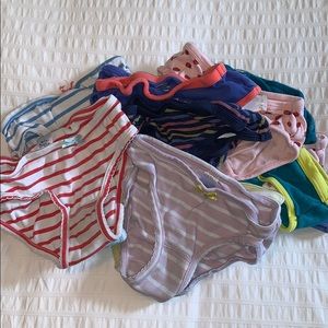 17 Pairs Undies